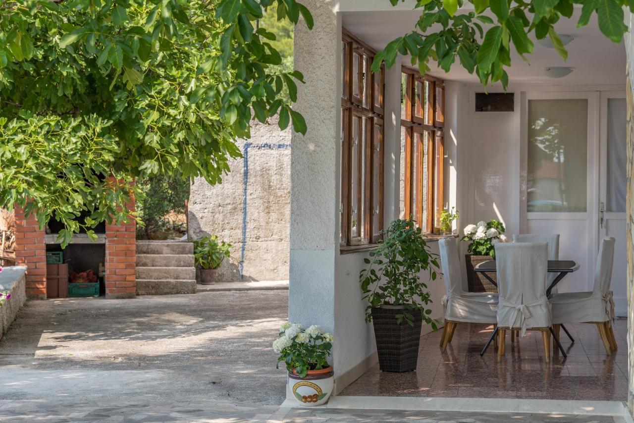 Apartment Strawberry Макарска Экстерьер фото