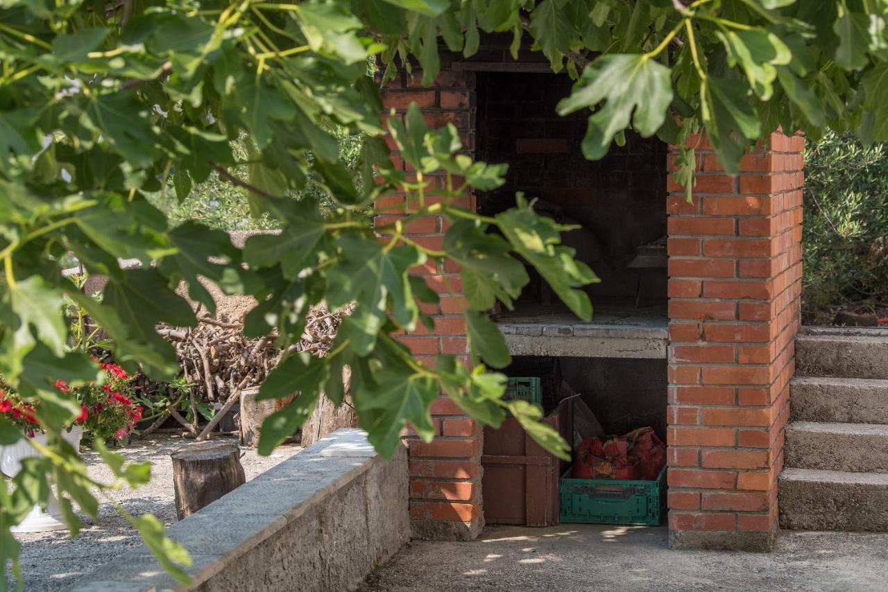 Apartment Strawberry Макарска Экстерьер фото